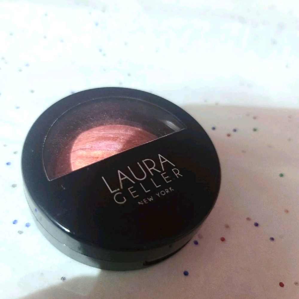Laura Geller blush New w/out box